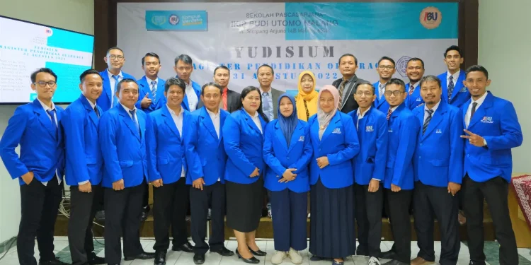 para lulusan IKIP Budi Utomo