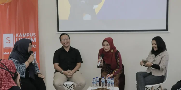 DIGITALISASI UMKM: Kegiatan dorong pertumbuhan UMKM melalui e-commerce bersama Ngalup Collaborative Network X Mekadi dan Kampus UMKM Shopee. foto dok. Ngalup.co