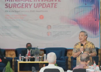 Dr Aqua Dwipayana di Seminar Kedokteran