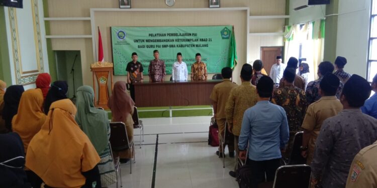 Acara pengabdian masyarakat Universitas Negeri Malang (UM) untuk guru PAI di Kabupaten Malang.