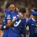 Pierre Emerick Aubameyang pasca mencetak gol kedua Chelsea atas AC Milan dan merayakannya bersama rekan se-tim.