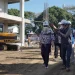 Wali Kota Batu Dewanti Rumpoko saat meninjau Pasar Induk Among Tani yang tengah dibangun.