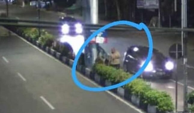 Pengamen yang diduga menodongkan cutter ke pengendara di Jalan A Yani, Kota Malang.