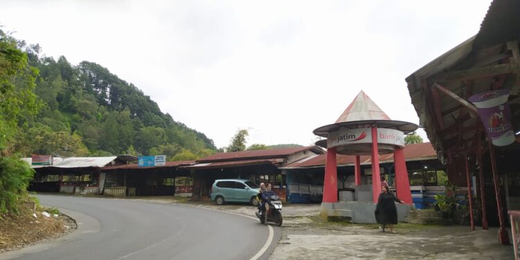 Kawasan Payung di Dusun Songgokerto, Kota Batu yang dulu ramai dikunjungi, kini mulai sepi.