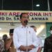 Presiden Jokowi saat press conference di depan IGD RSSA Malang.