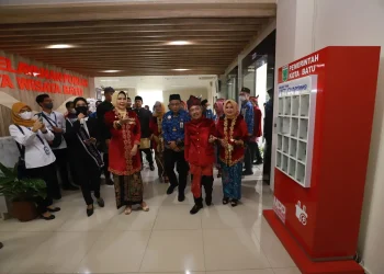 Dewanti Rumpoko resmikan Mal Pelayanan Publik