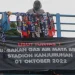 mosi tidak percaya dengan aksi gantung syal