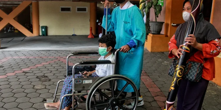 Foto-foto: Bocah Afrizal Korban Luka Tragedi Kanjuruhan Saat Pulang dari RSSA