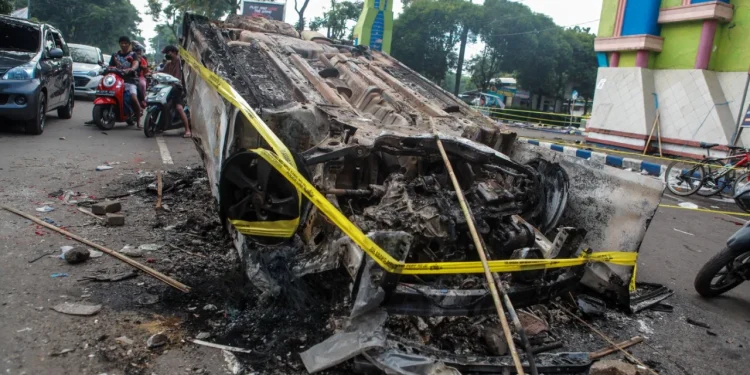 Foto: Sabtu Kelabu Stadion Kanjuruhan Malang, Seratusan Nyawa Melayang