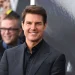 Tom Cruise, aktor asal Amerika Serikat yang rencananya akan menjadi warga sipil pertama yang menjajaki luar angkasa untuk syuting film.