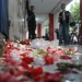 Get 13 Gerbang Keluar Stadion Kanjuruhan diwarnai banyak kunjugan dari berbagai masyarakat untuk melihat lokasi pasca tragedi berdarah khususnya di get 13 pintu keluar stadion, Senin (3/0/2022).