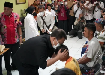 megawati sukarnoputri,Basarah,PDIP - Megawati Sukarnoputri Turut Berduka, Perintahkan Kader PDIP Bantu Korban Tragedi Kanjuruhan