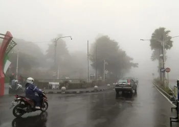 Kota Batu,Kabut Tebal Kota Batu - Begini Penjelasan Kabut Tebal Mendadak Selimuti Kota Batu