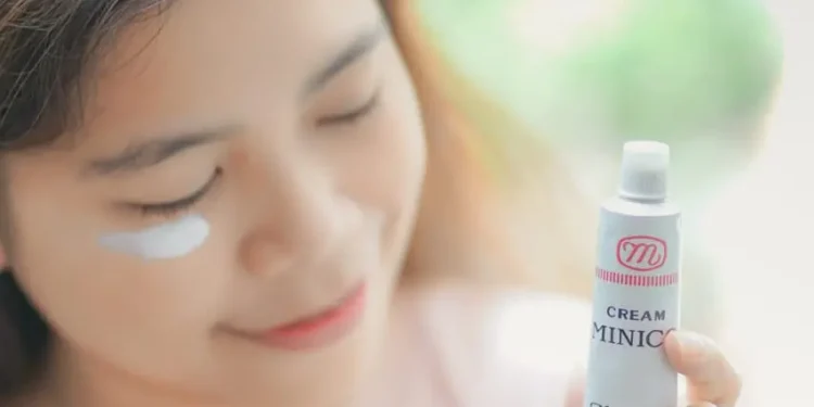Minico Vanishing Cream.