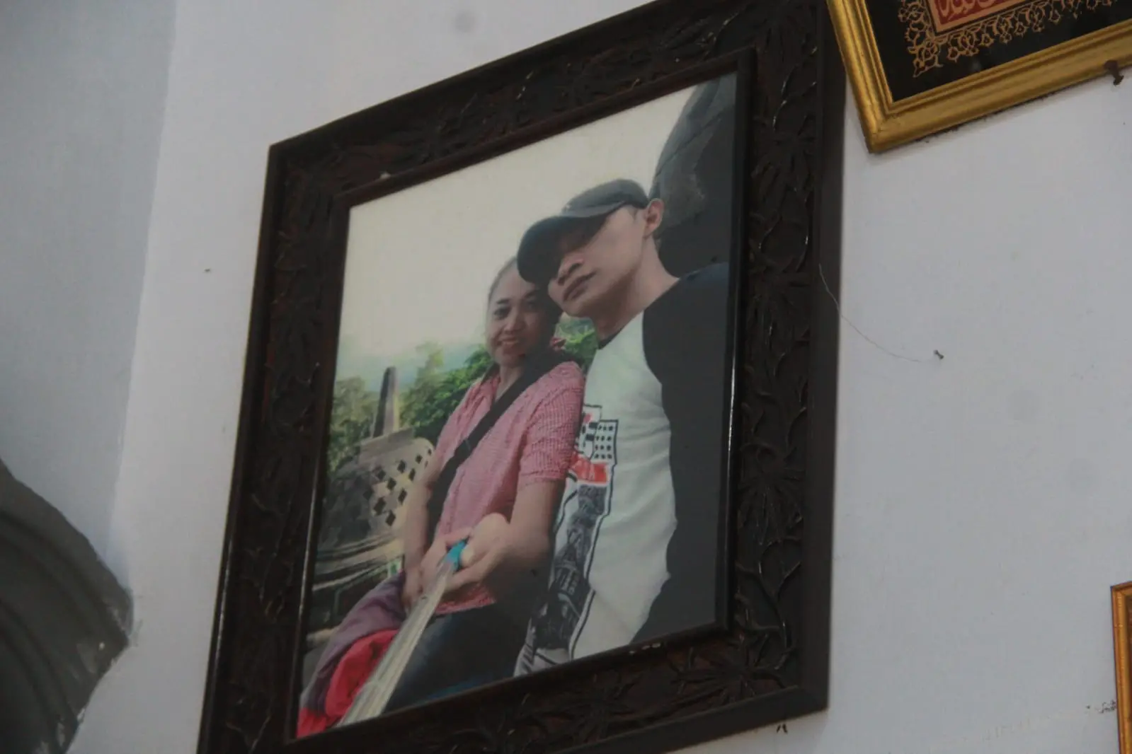 Andik Harianto bersama sang istri Debi Asta Putri Purwoko.
