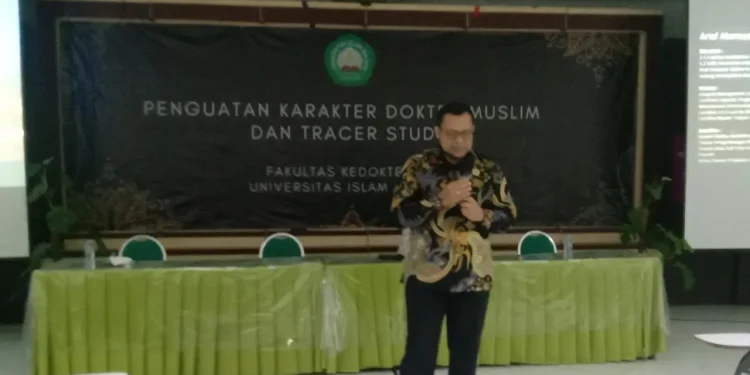 Acara penguatan karakter dokter muslim FK Unisma.