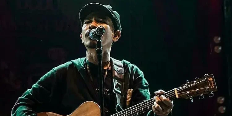 lagu iksan skuter,tragedi kanjuruhan - Oktober Hitam, Lagu Iksan Skuter Untuk Duka Sepak Bola Kita