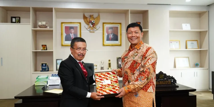 Tim Kajian Daerah Sekretariat Jenderal (Setjen) Dewan Ketahanan Nasional (Wantannas) RI saat berkunjung ke Kota Batu dan ditemui Wakil Wali Kota Batu, Punjul Santoso.