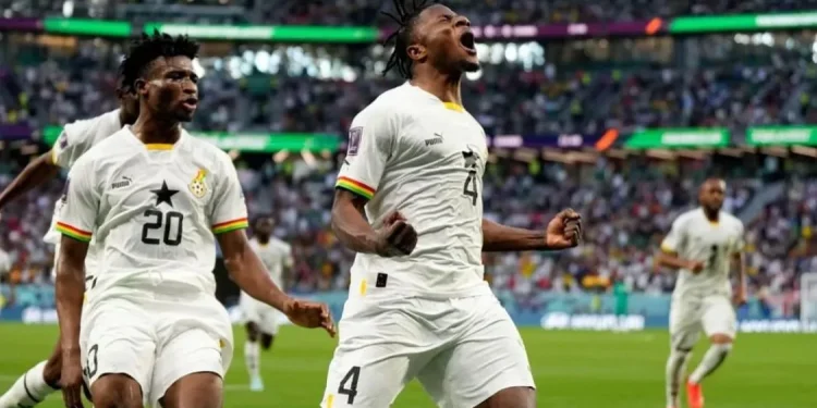 Mohammed Salisu saat berselebrasi usai mencetak gol ke gawang Korea Selatan.