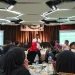 Dr Aqua Dwipayana memberi sambutan pada malam silaturahim syukuran pelepasan jamaah umroh POS IV di Hotel Mercure Grand Mirama Surabaya.