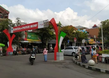 Salah satu kantong parkir di Alun-alun Kota Batu yang nantinya akan dibuat sistem e-parkir guna mencegah adanya potensi kebocoran retribusi. Namun rupanya tidak bisa teralisasi tahun 2022 ini.