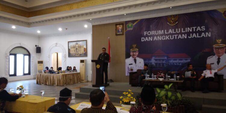Wakil Wali Kota Malang Sofyan Edi Jarwoko saat memberikan arahan.