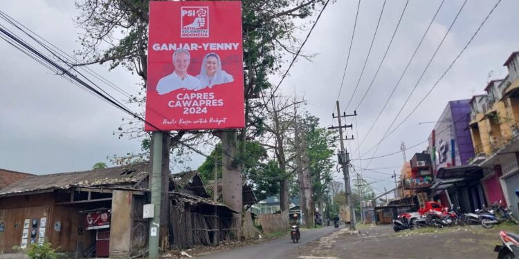Billboard Capres Ganjar-Yenny di Kota Batu