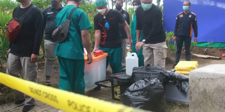 Kuasa hukum keluarga korban Tragedi Kanjuruhan terus kawal hasil autopsi hingga peroleh hasil medisnya.