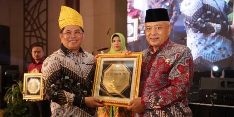 Bupati Malang terima penghargaan