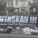 Aremania turun ke jalan di Pujon, Malang