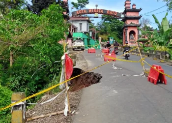 Akses ke kota batu lewat karangploso