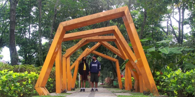 Taman Slamet termasuk ruang terbuka hijau