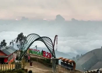 Pesona Puncak B29, Negeri di Atas Awan.