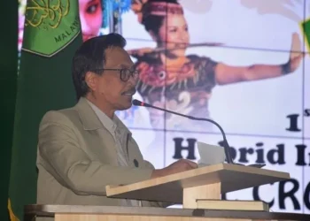 Rektor UIN Malang Prof Dr Zainuddin MA saat memberikan arahan.