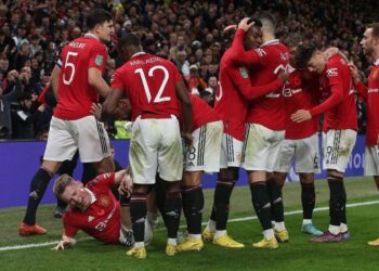 Para pemain Manchester United saat merayakan gol Scott McTominay di menit akhir yang mengunci kemenangan atas Aston Villa.