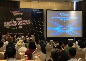 Acara Costumer Gathering bertajuk "kerja keras bebas cemas," mensosialisasikan program Manfaat Layanan Tambahan (MLT) di Artia Hotel Malang pada hari Selasa (13/12/2022)