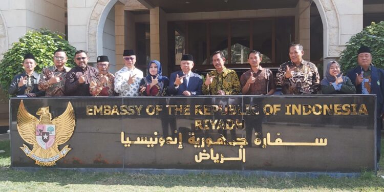 Perjalanan Rektor UIN Malang dari Dubai, Arab Saudi hingga Bali. Foto/dok Prof Zainuddin