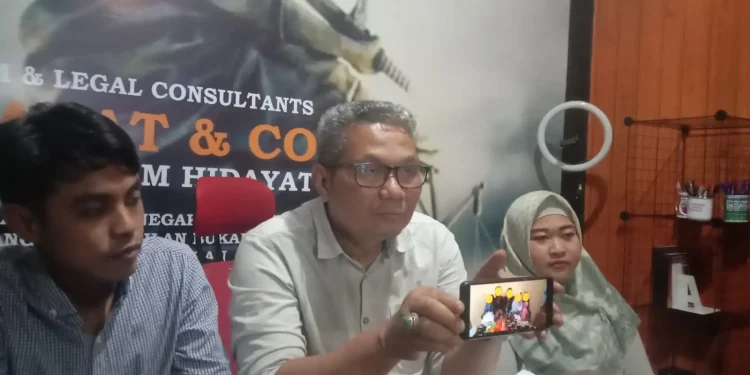 Tim Kuasa Hukum korban membeberkan kasus pencabulan 5 anak di bawah umur oleh guru honorer di Malang.