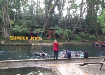 Wisata Sumber Jenon di Desa Gunungronggo, Kecamatan Tajinan, Kabupaten Malang.