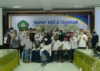 Rapat kerja FK UNISMA.