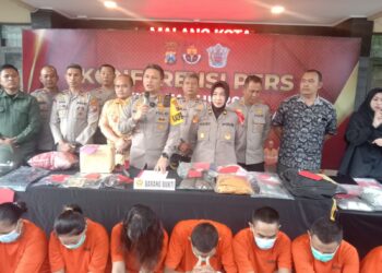 Kapolresta Malang Kota, Kombes Pol Budi Hermanto mengungkap kriminalitas di Kota Malang sepanjang 2022.