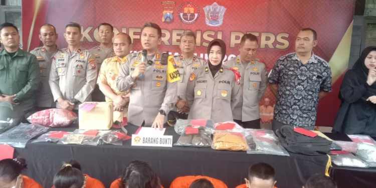 Kapolresta Malang Kota, Kombes Pol Budi Hermanto mengungkap kriminalitas di Kota Malang sepanjang 2022.