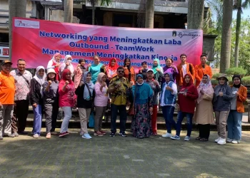 Para anggota Pokdarwis Kampung Kajoetangan Heritage saat mengikuti pendampingan dari Tim pengabdian KJT ABM.