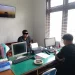 Terduga pelaku saat menjalani pemeriksaan di Polsek Kromengan.
