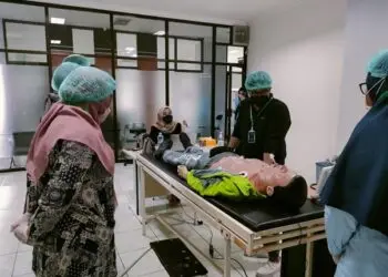 Acara pelatihan kegawatdaruratan bagi dokter umum oleh IKA FK UNISMA