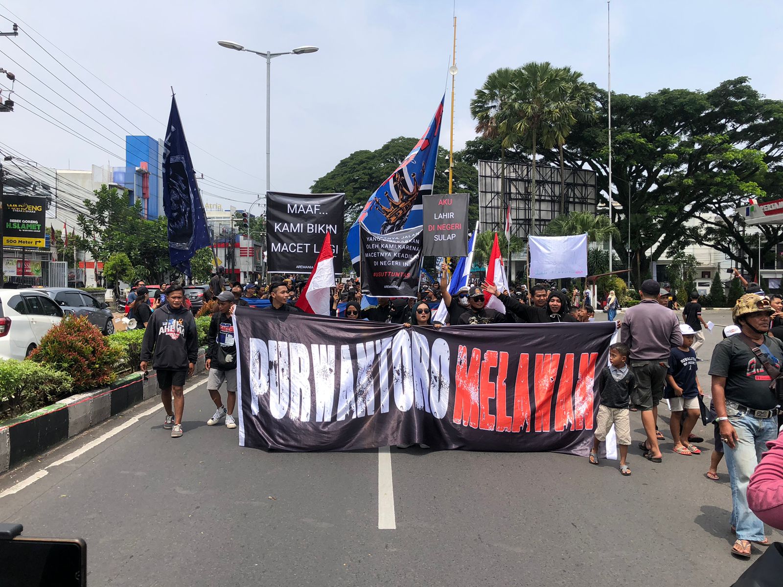 Aksi Aremania di Kota Malang tuntut keadilan
