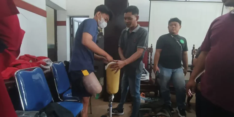 kaki palsu untuk disabilitas