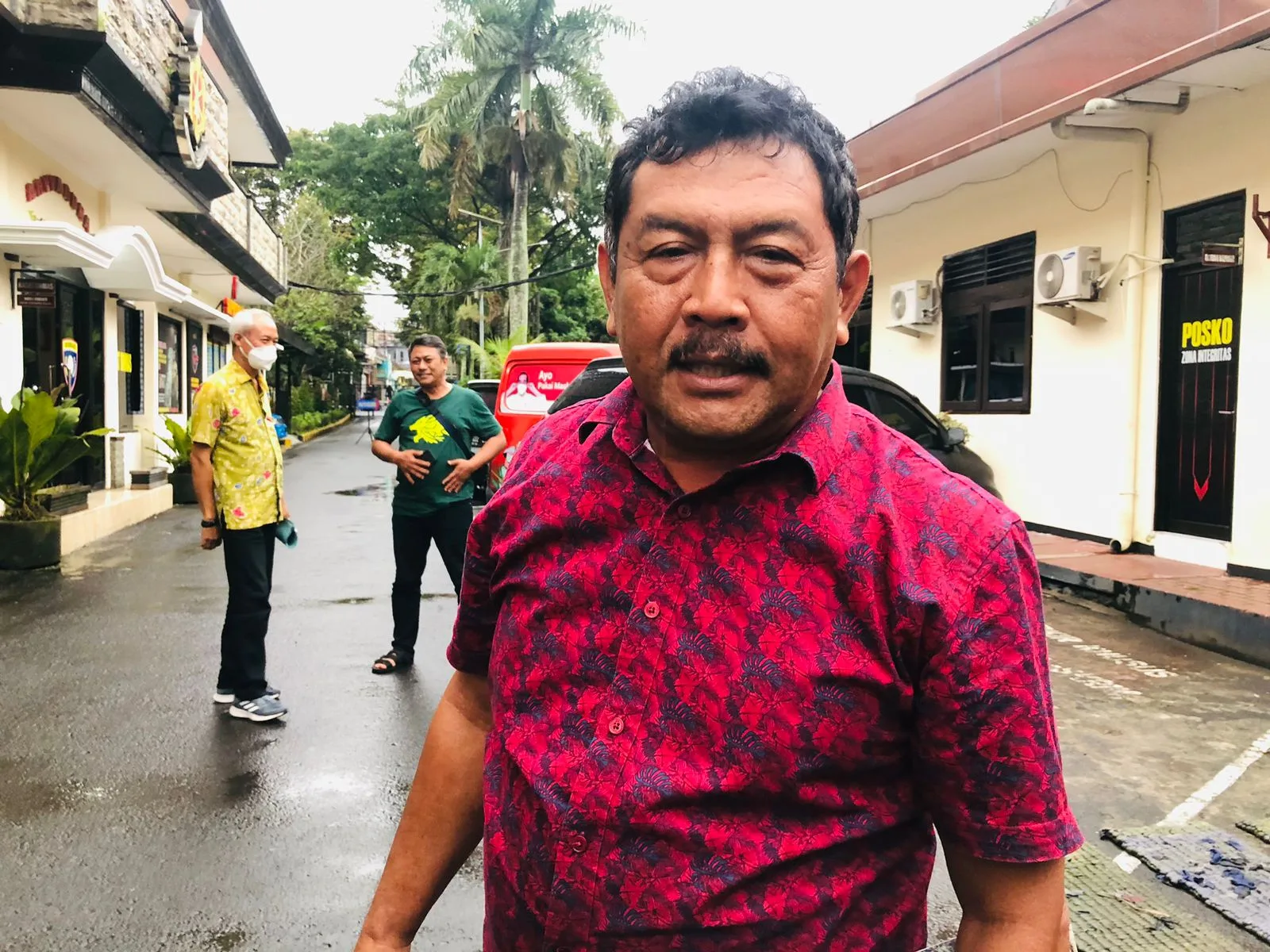 Pembongkaran pagar tribun stadion kanjuruhan disebut palsu
