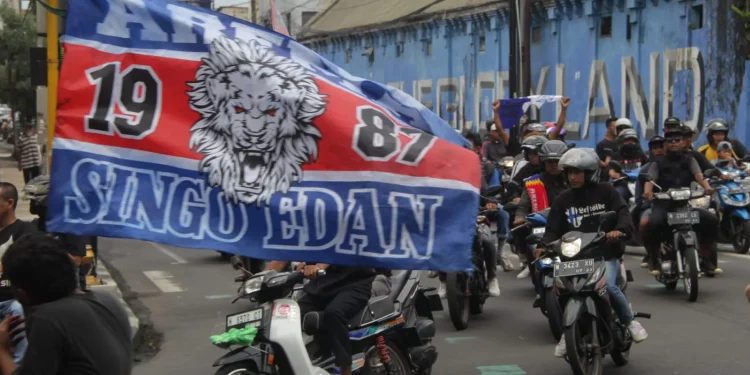 Aksi Arek Malang - Parade Foto Aksi Arek Malang: Usut Tuntas Tragedi Kanjuruhan