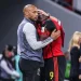 Romelu Lukaku menangis di pelukan Thierry Henry usai pertandingan lawan Kroasia.